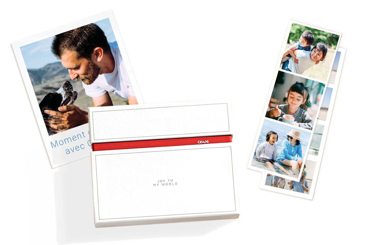 Deux produits photo de CEWE : un livre photo avec un titre de capture de moment et un ensemble de photos qui montrent joie et souvenirs.